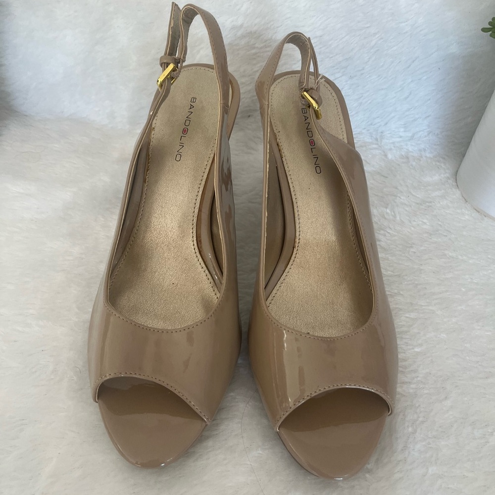Tan 1 inch heels.